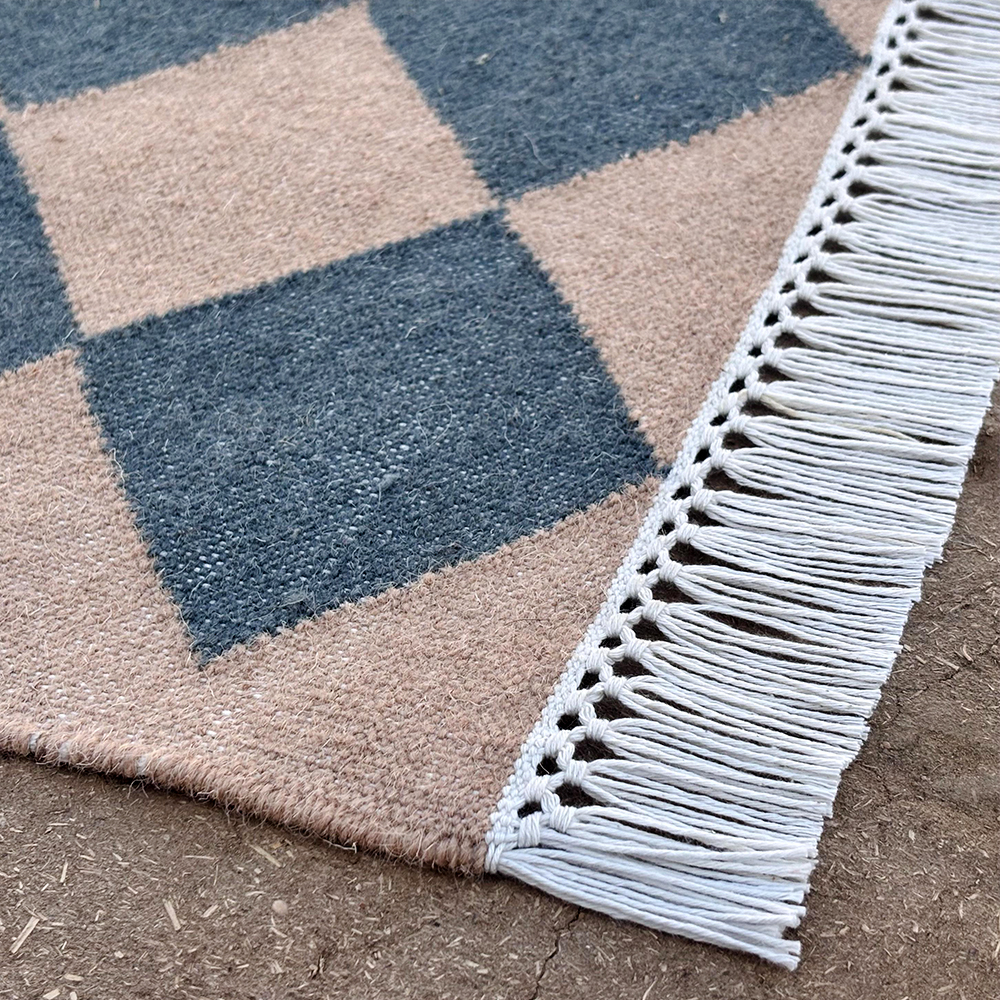 Handmade Vintage Multicolor Wool Dhurrie For Living